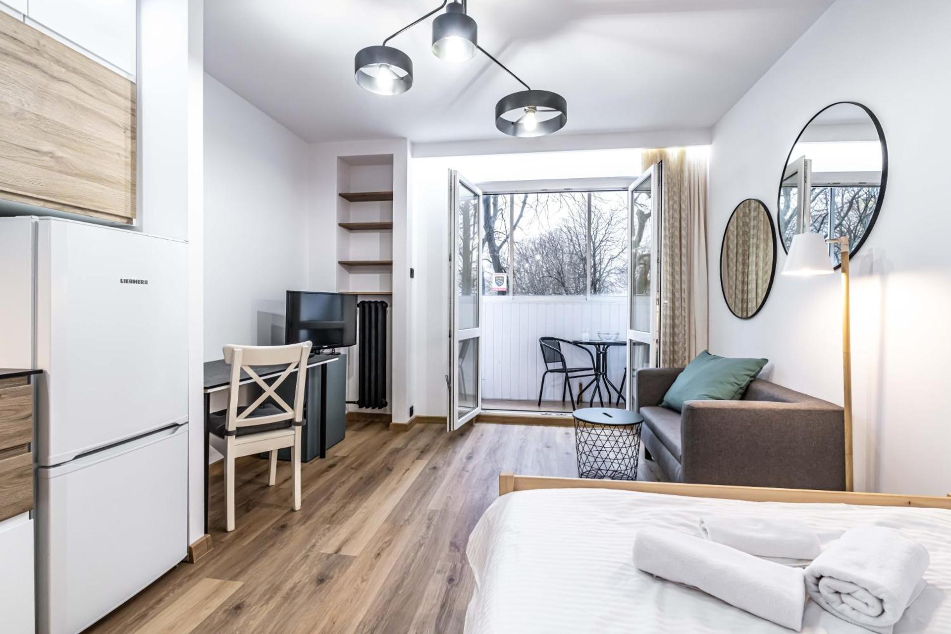 Modern Studio close to the Metro