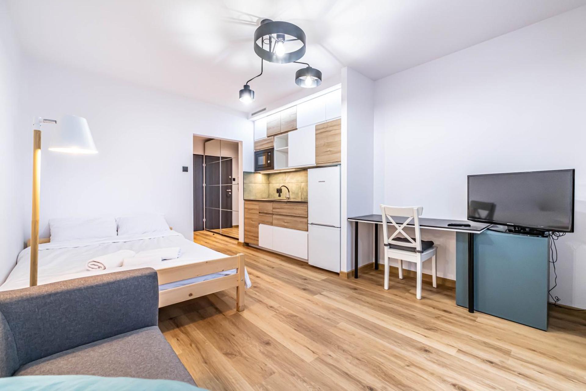 Modern Studio close to the Metro