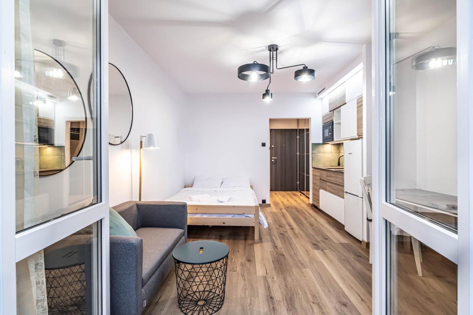 Modern Studio close to the Metro