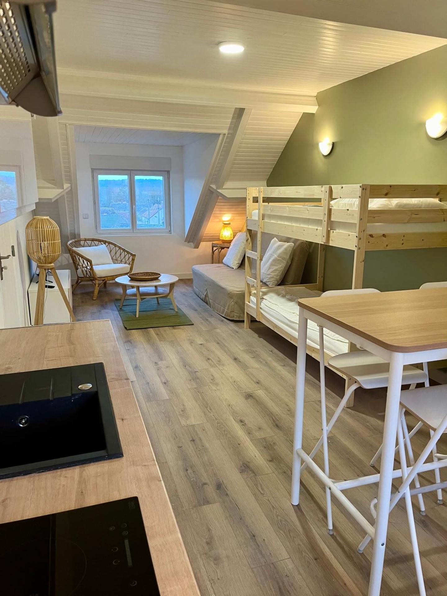 Photo of the whole room