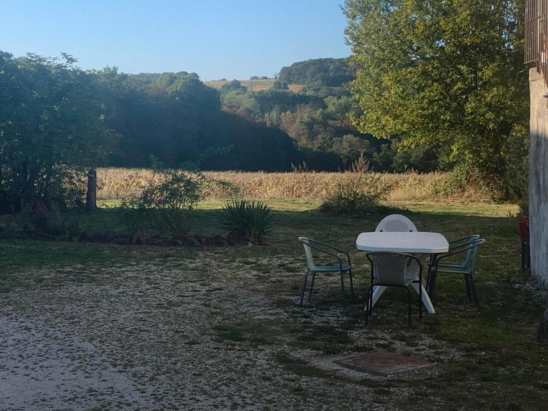 logement indépendant LE POULAILLER proche Guédelon