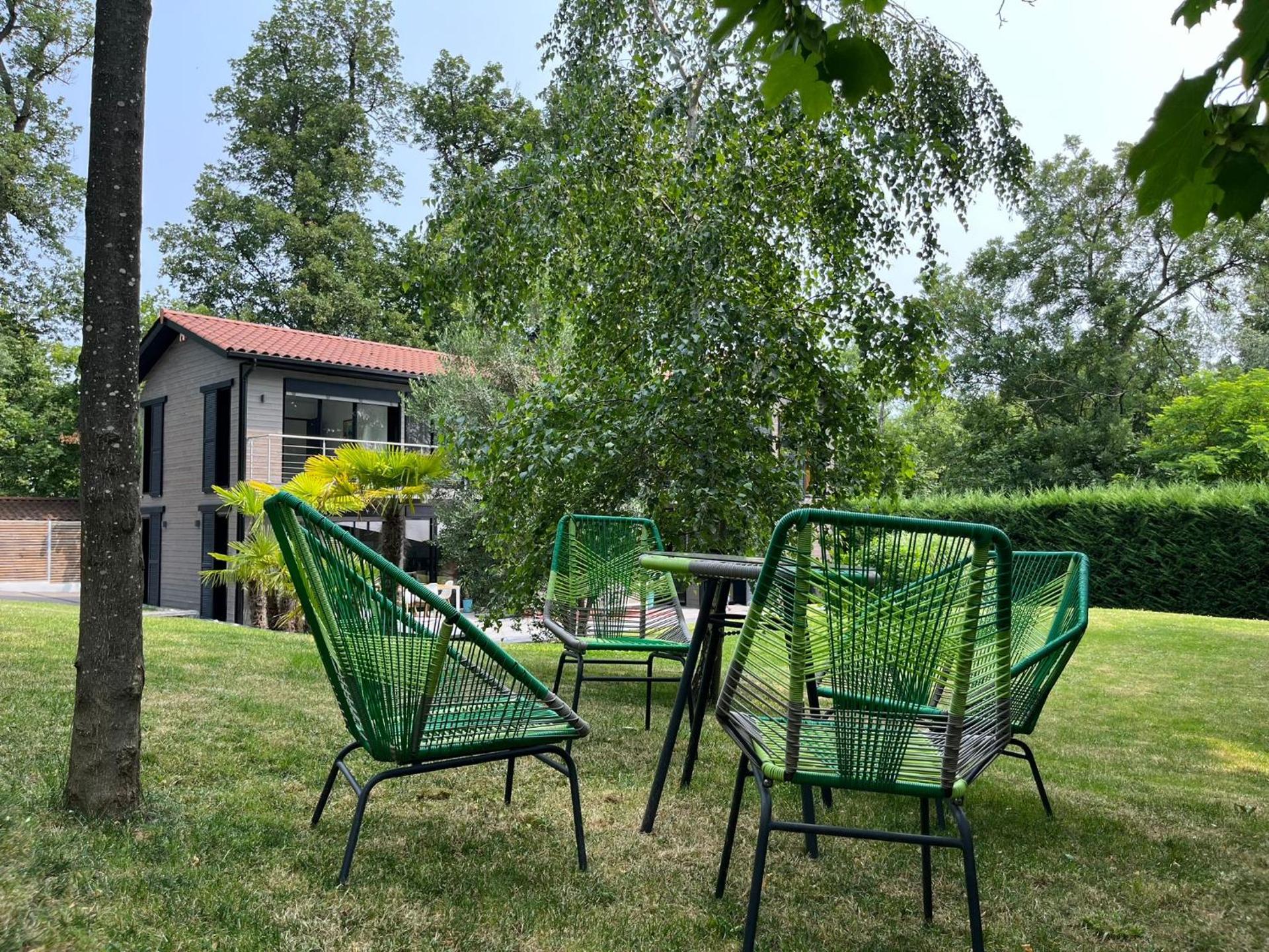 VILLA piscine à proximité de Lyon