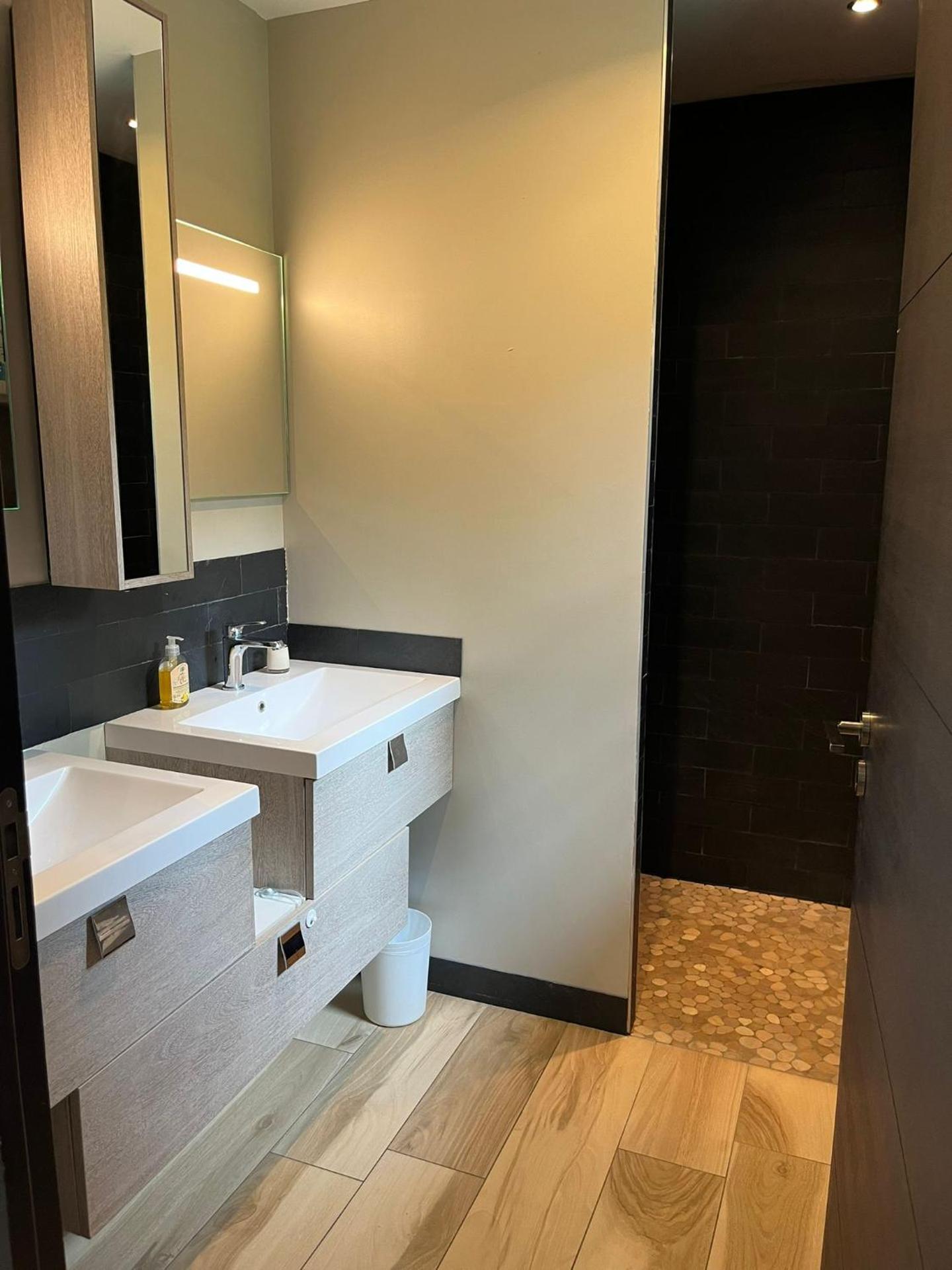 VILLA piscine à proximité de Lyon