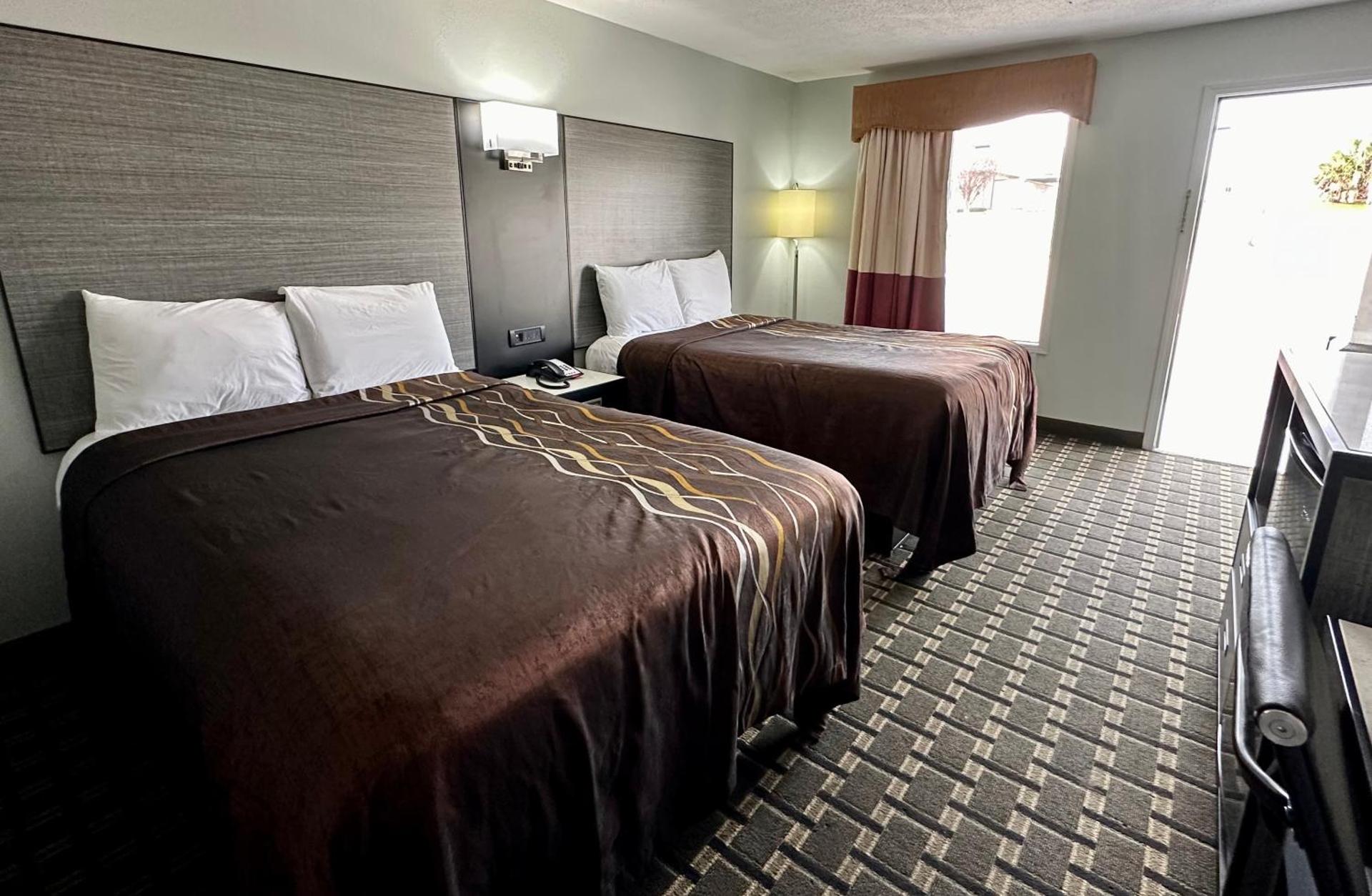 Red Carpet Inn - Natchez