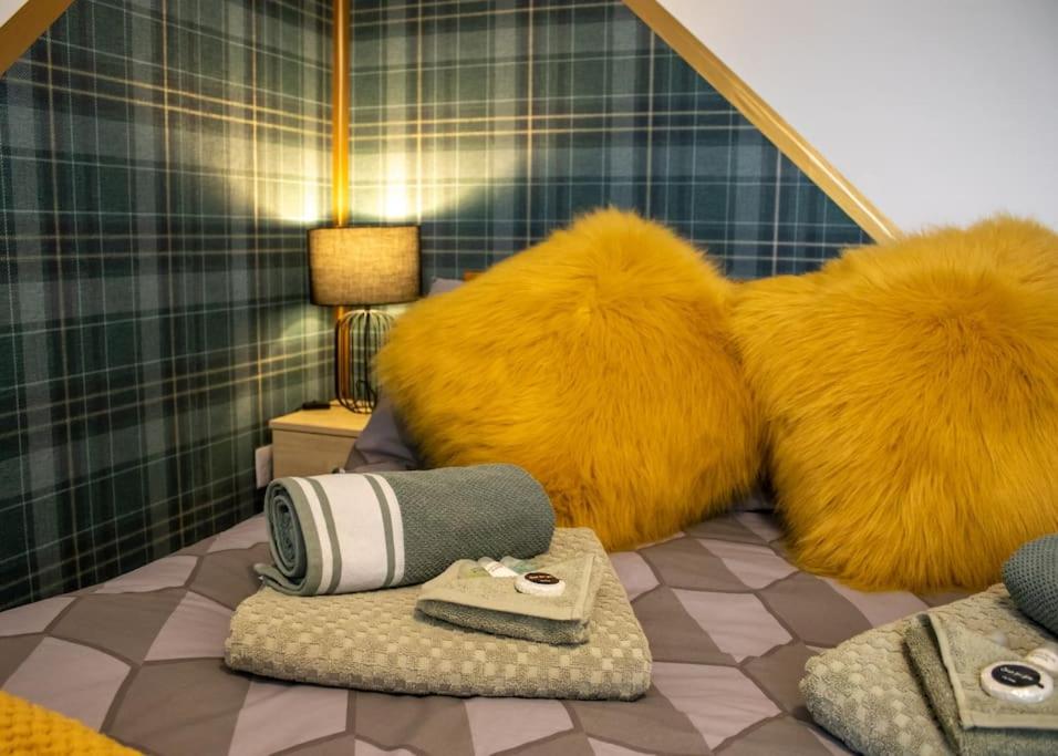 Book your stay near Bailgate the heart of Lincoln! Short let & longer bookings welcome, weekly and monthly offers