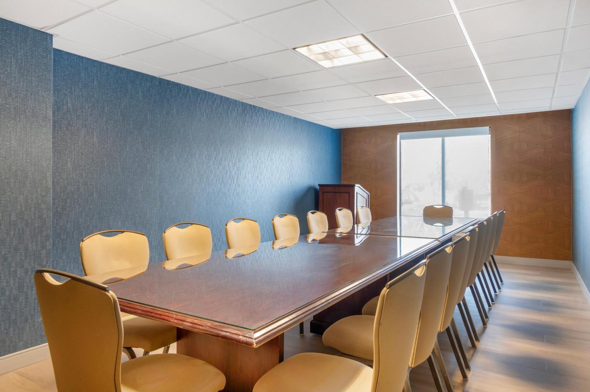 Meeting/conference room