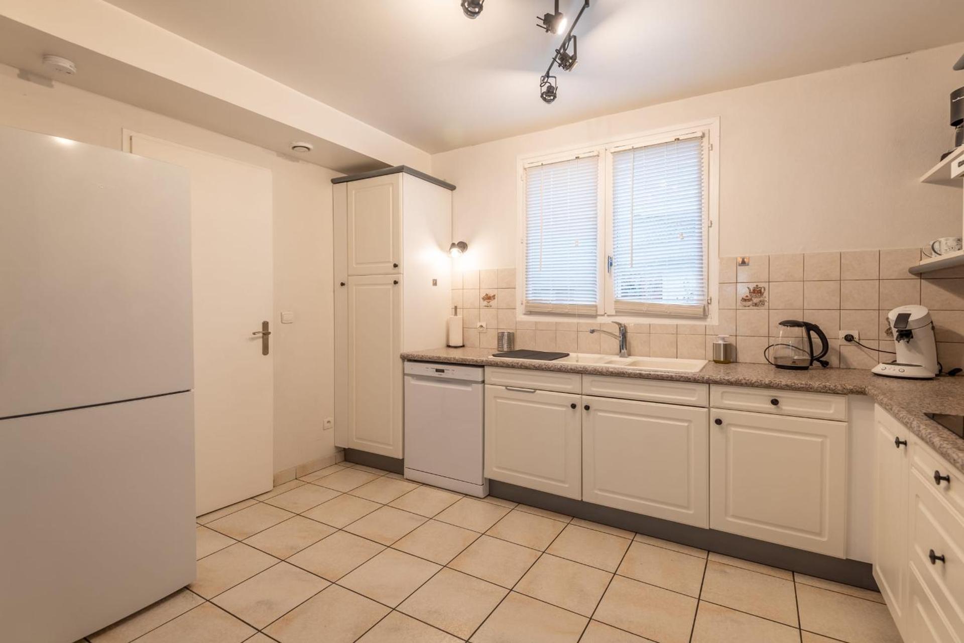 ALPILOC - Town house with garden and winter lounge