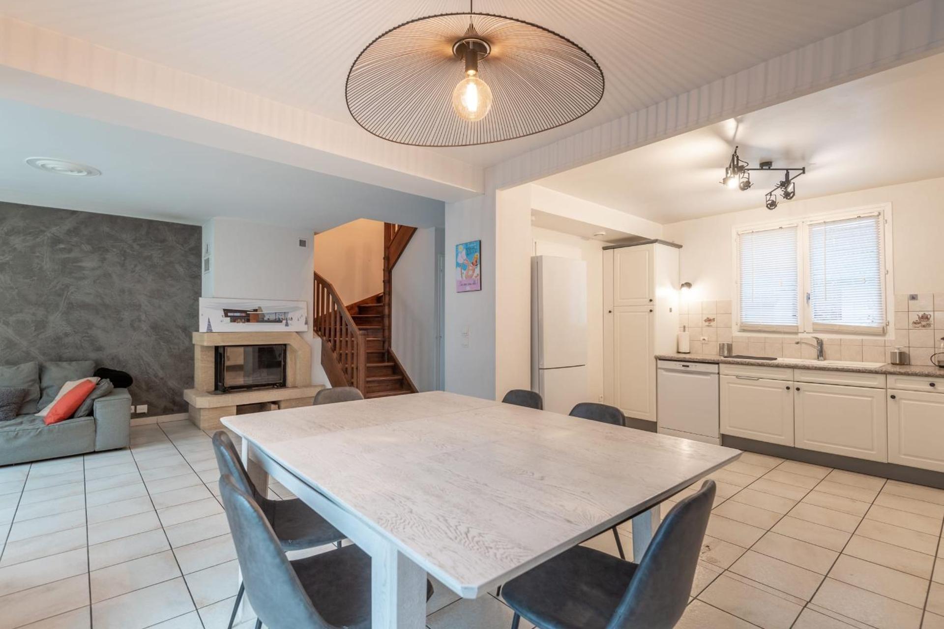 ALPILOC - Town house with garden and winter lounge