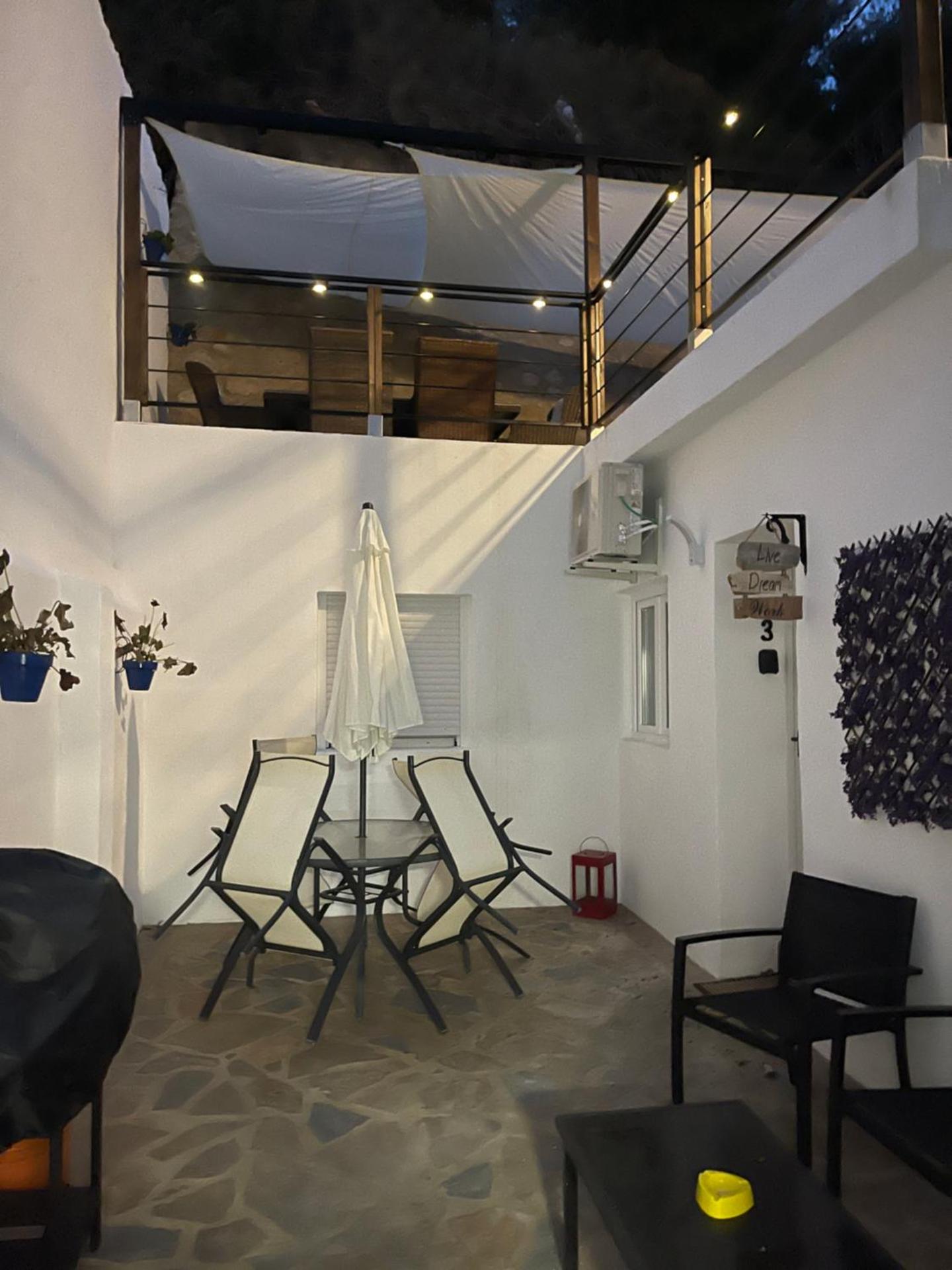 El Patio Del Castillo