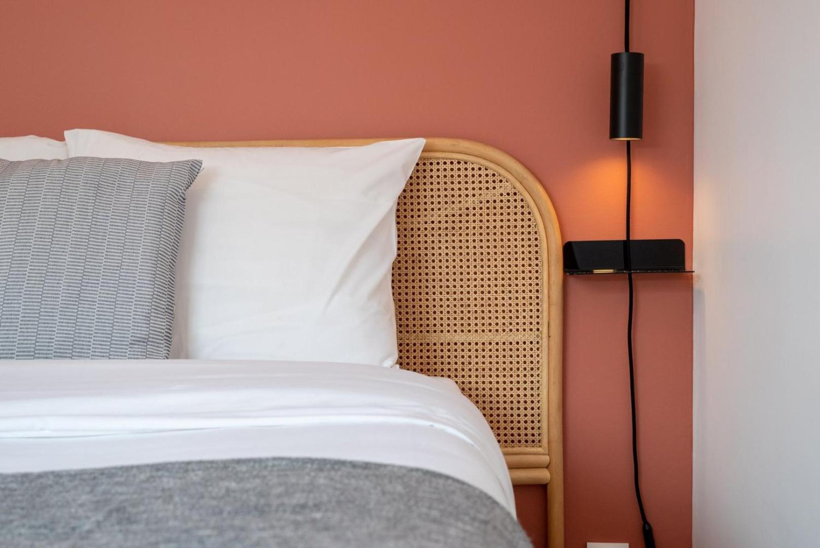 Bright 3-bedroom 2-bathroom flat