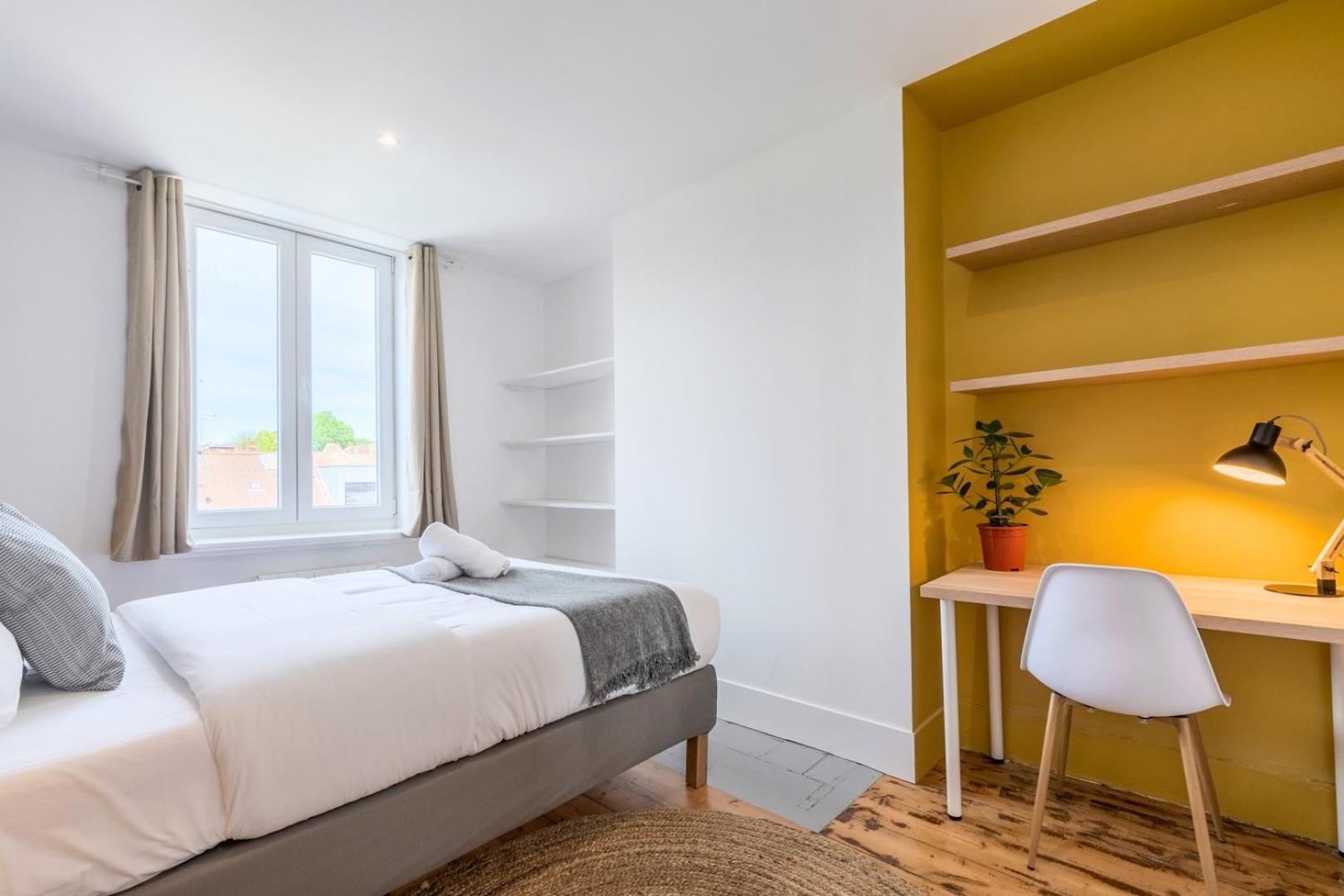 Bright 3-bedroom 2-bathroom flat