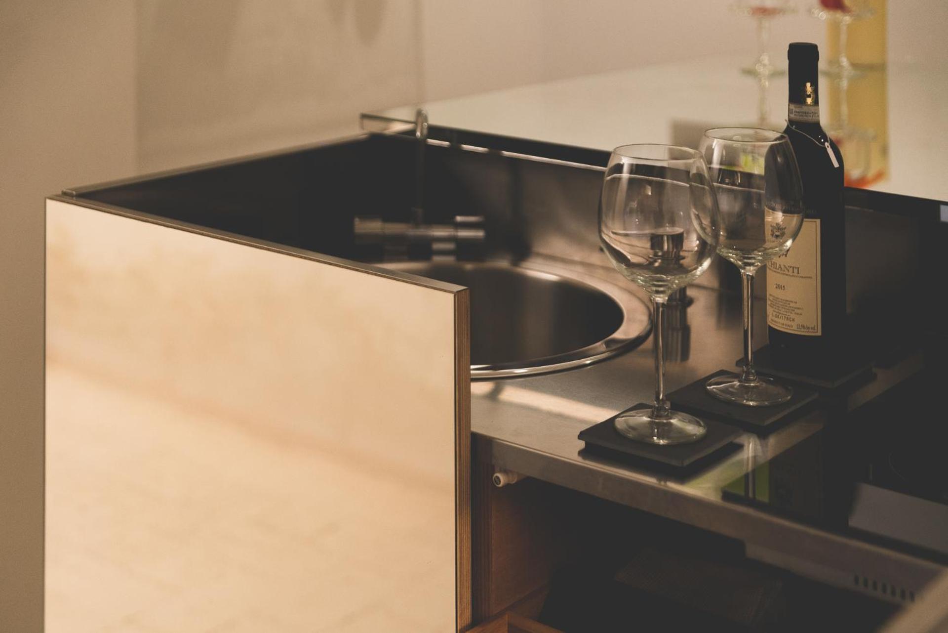 Kitchen or kitchenette