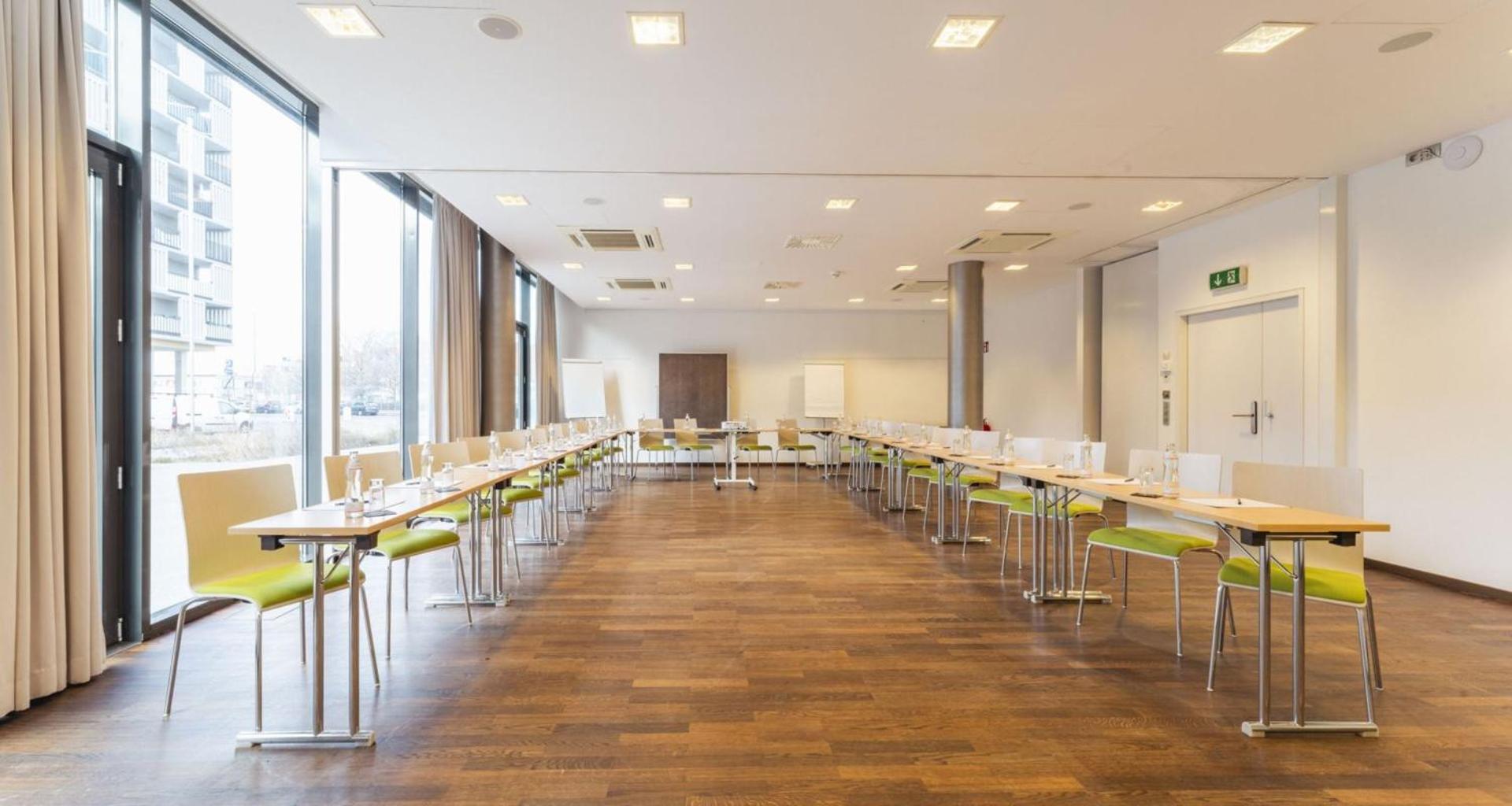 Meeting/conference room