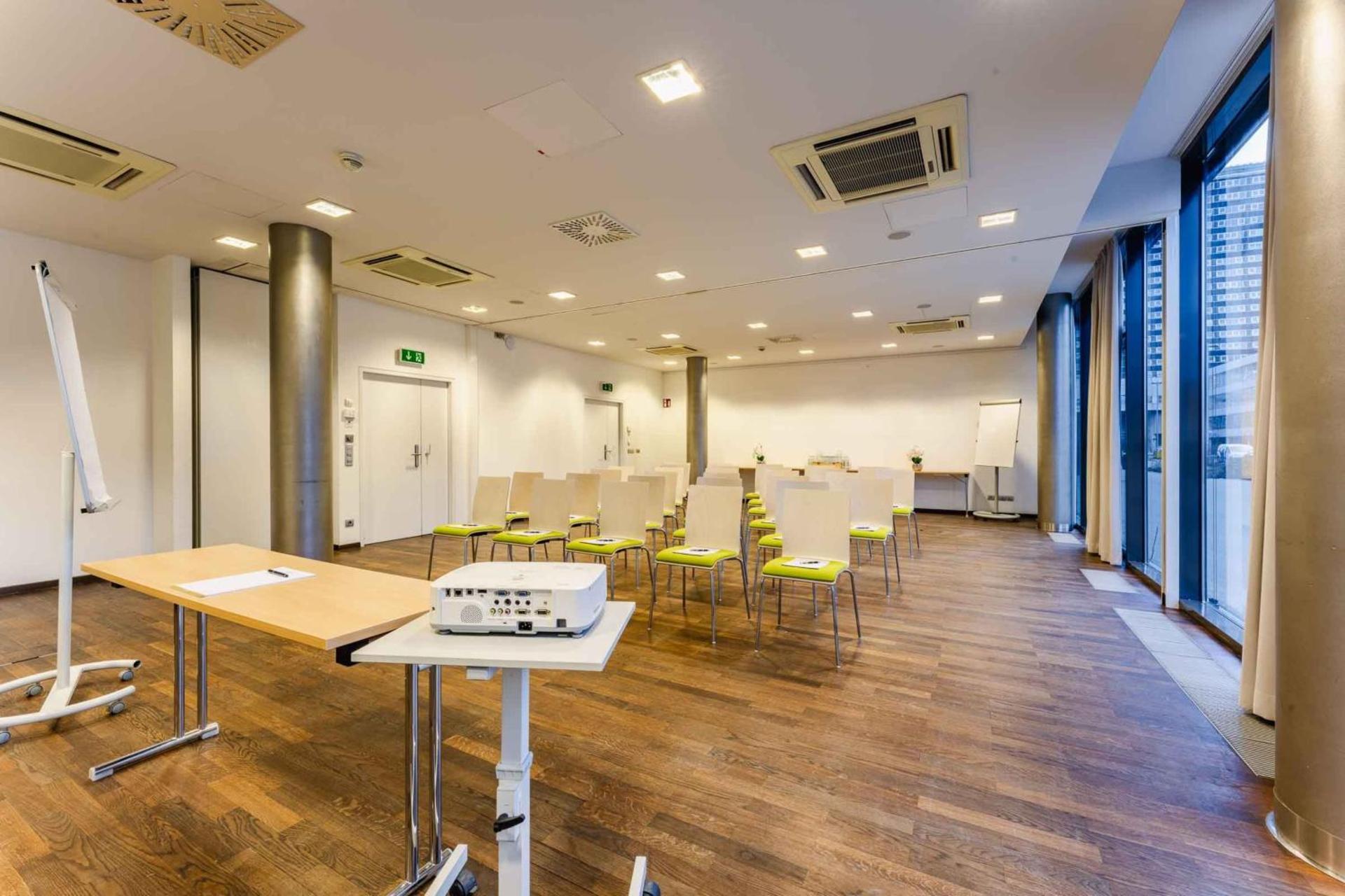 Meeting/conference room