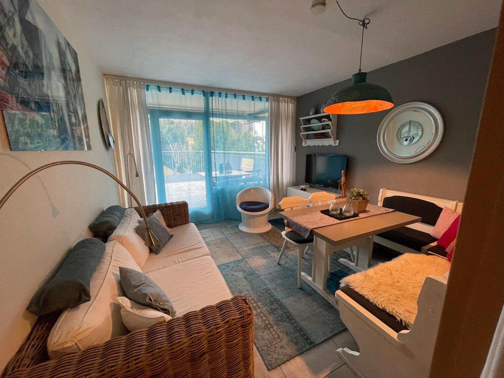 Apartment Blue Jeans