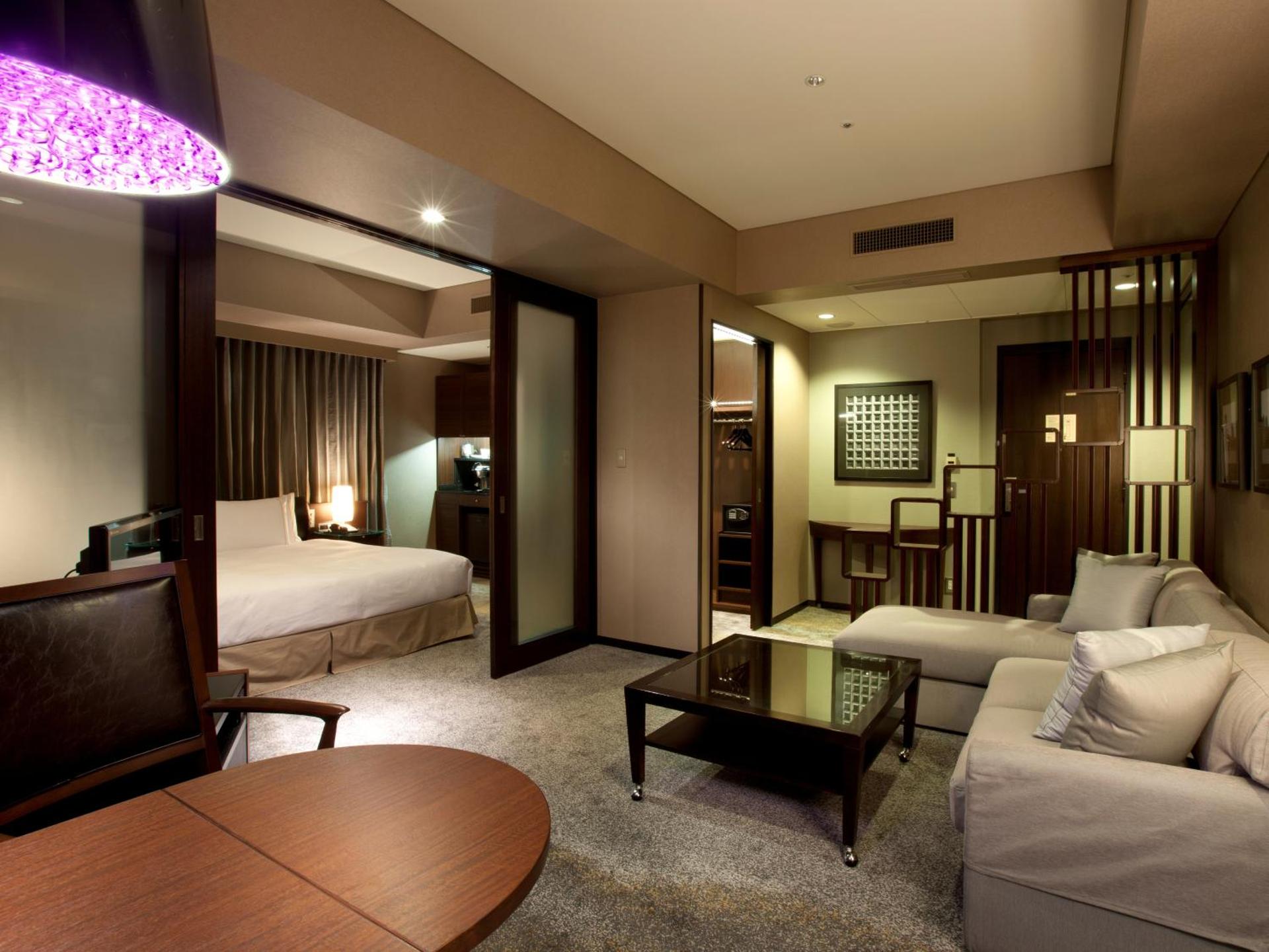 Photo of the whole room