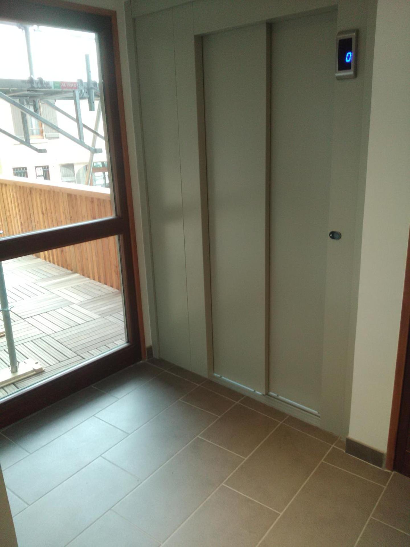 6-Bed Mixed Dormitory Room