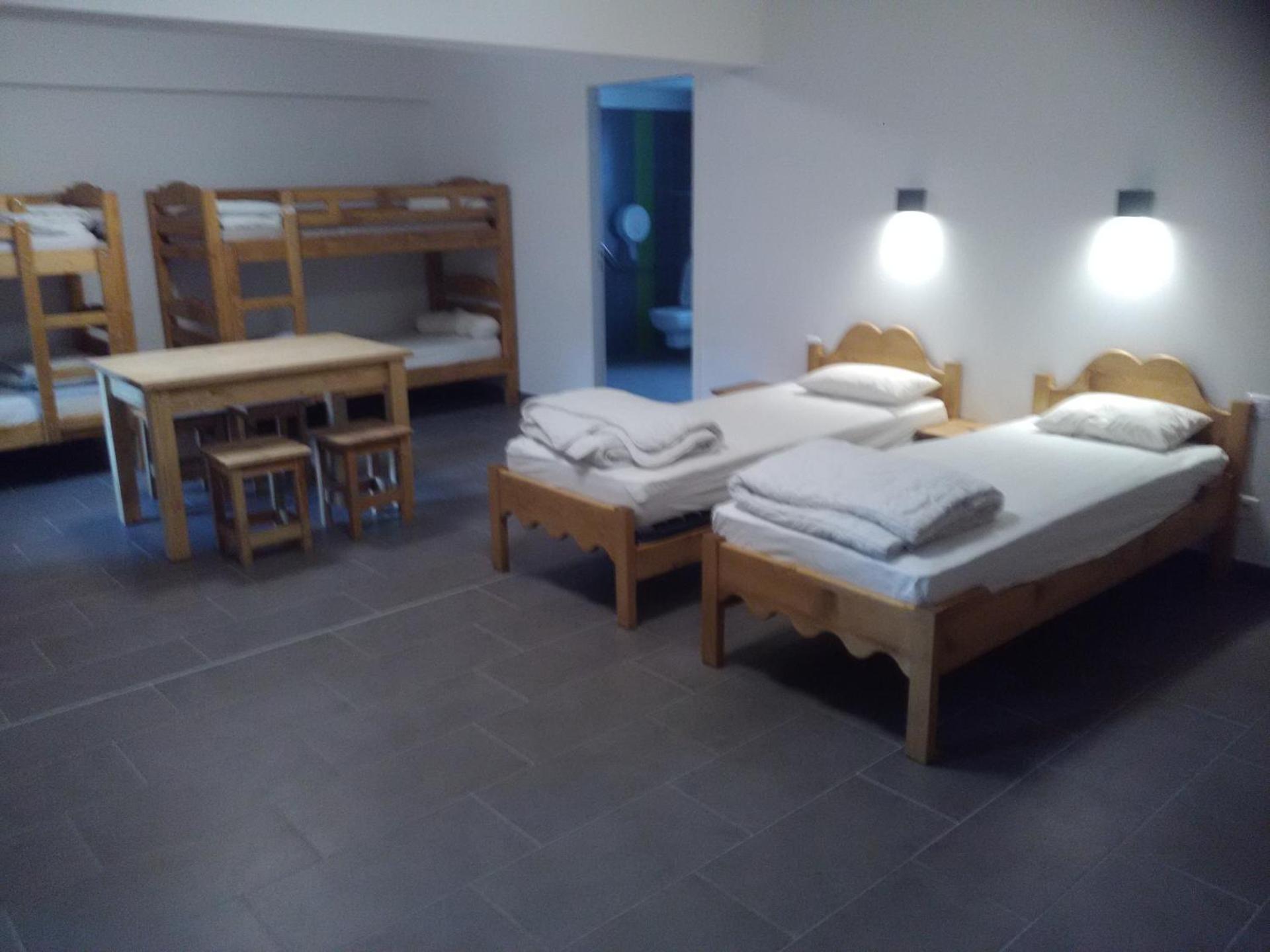 6-Bed Mixed Dormitory Room