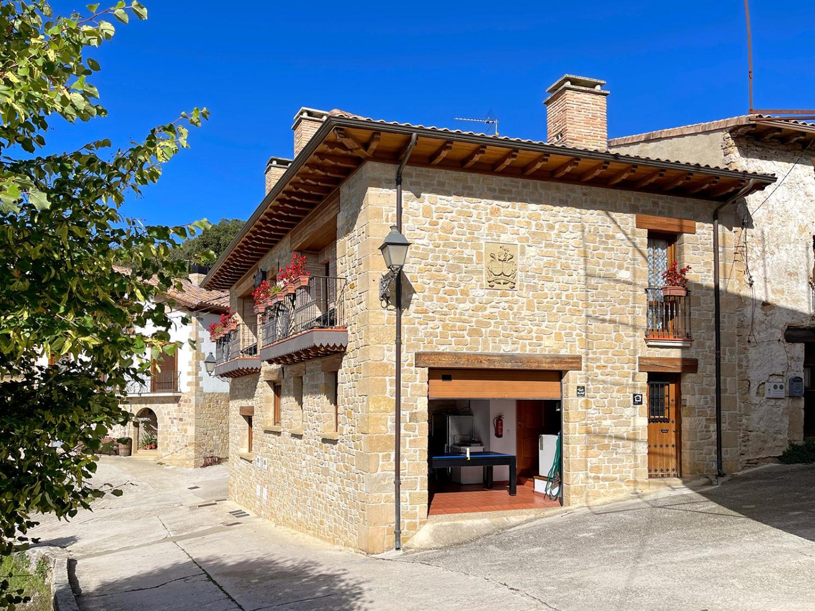 Casar Rural Lazkua I-II