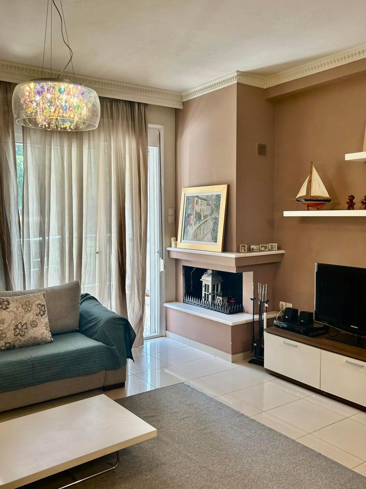 CYNTHIA COMFORT LIVING VOLOS