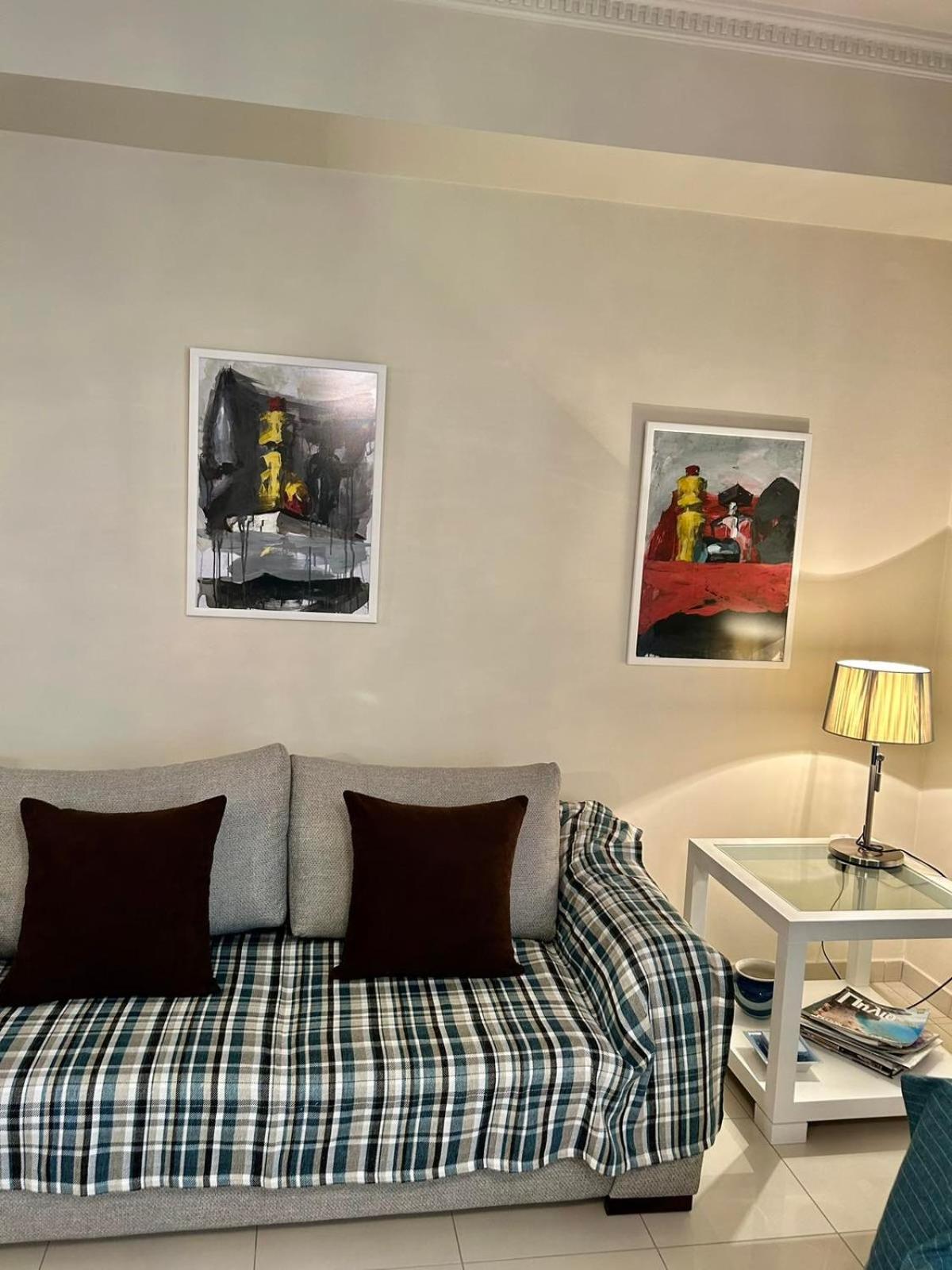 CYNTHIA COMFORT LIVING VOLOS