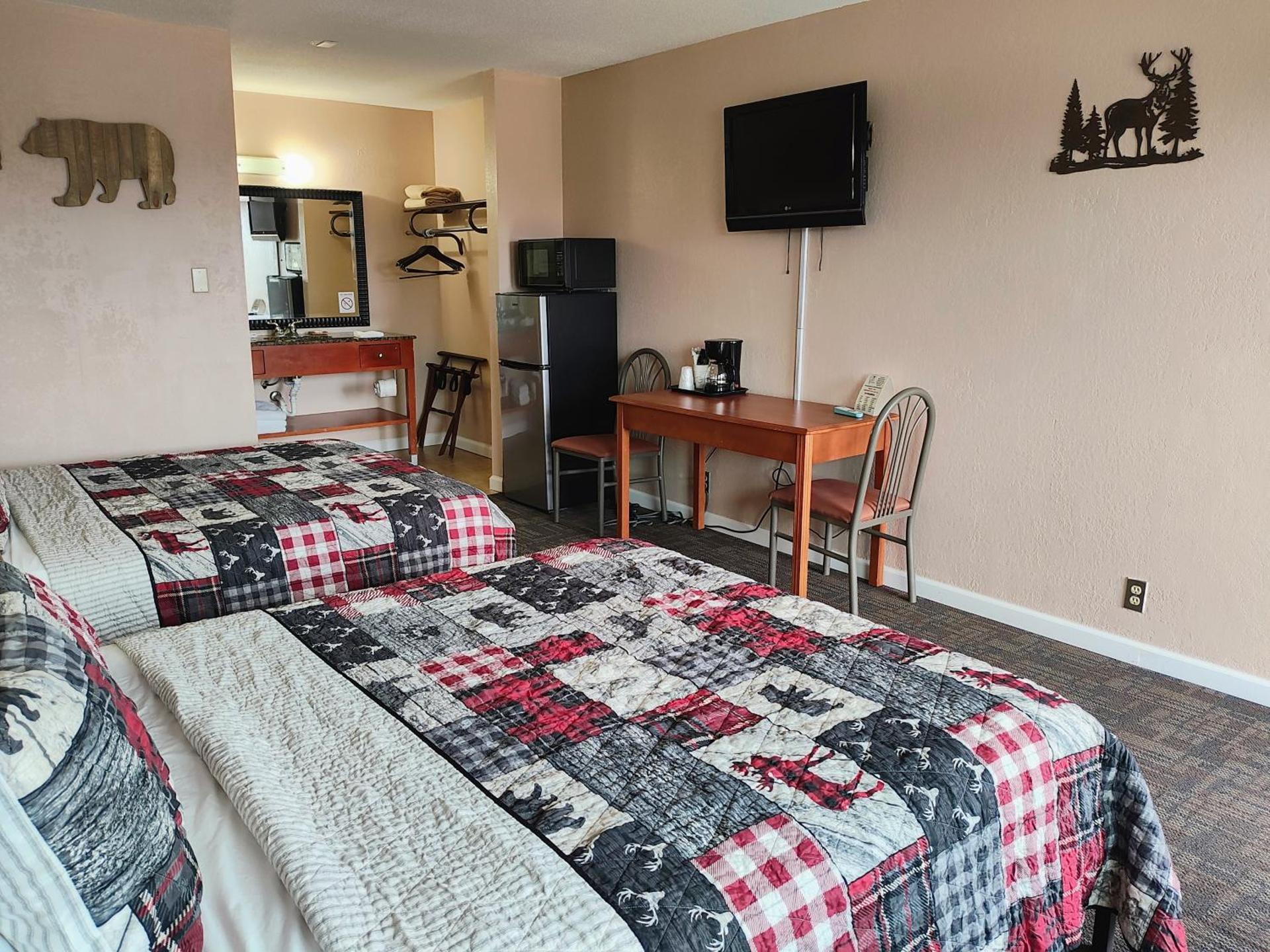 Premium Queen Room with Two Queen Beds