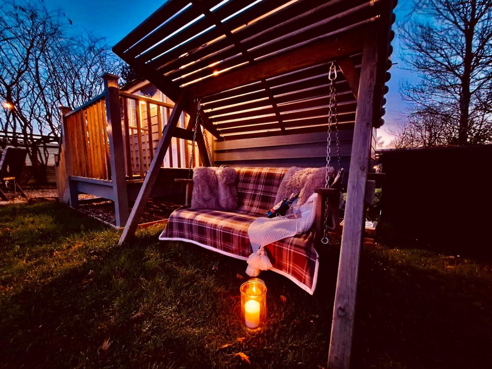 Whiskers and Woods Shepherd Hut
