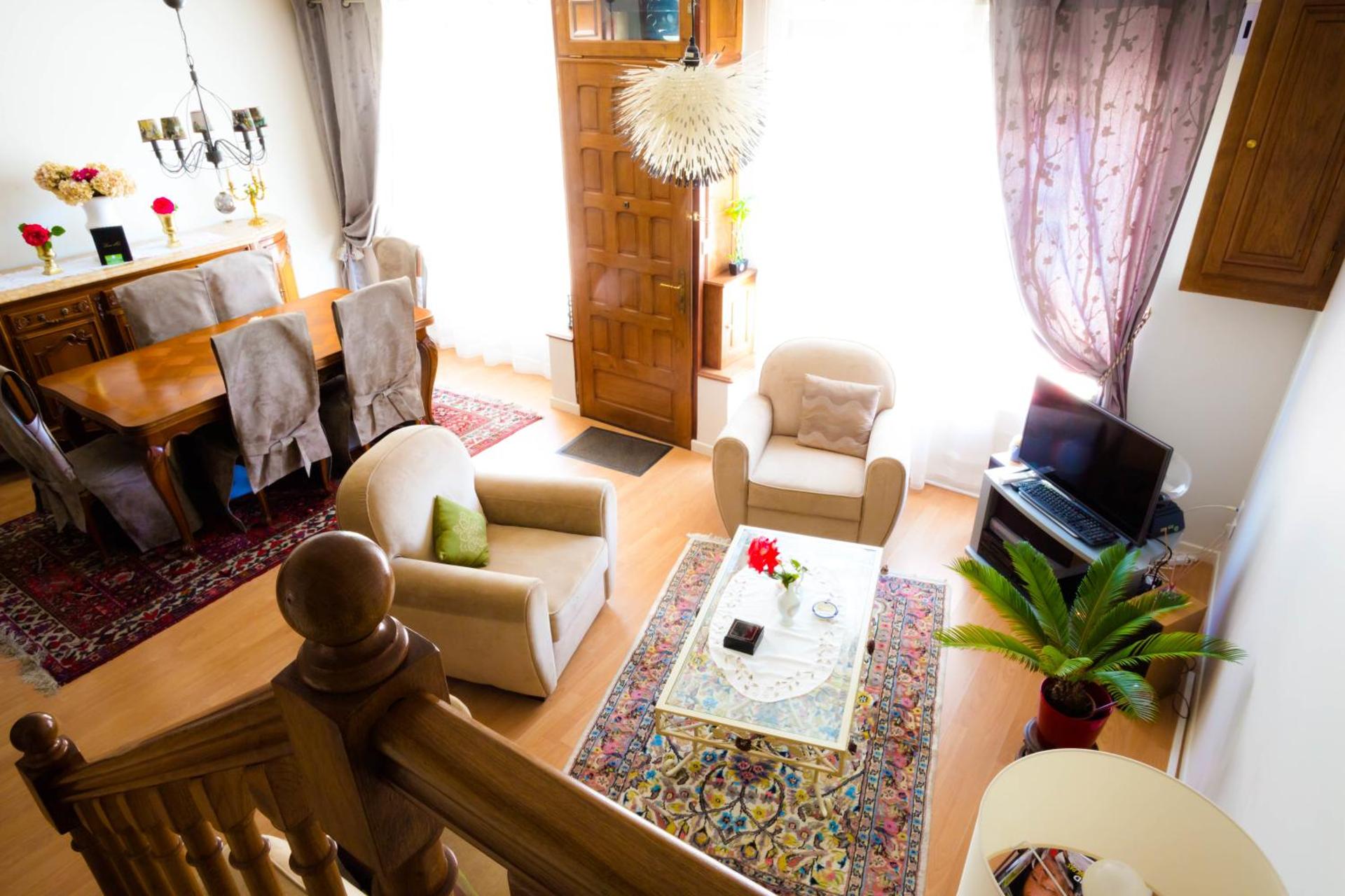 Communal lounge/ TV room