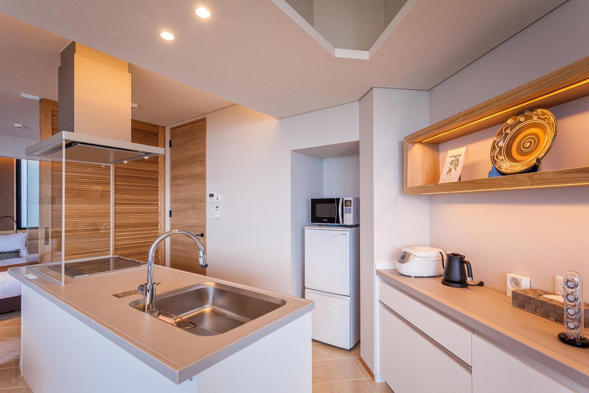 Kitchen or kitchenette