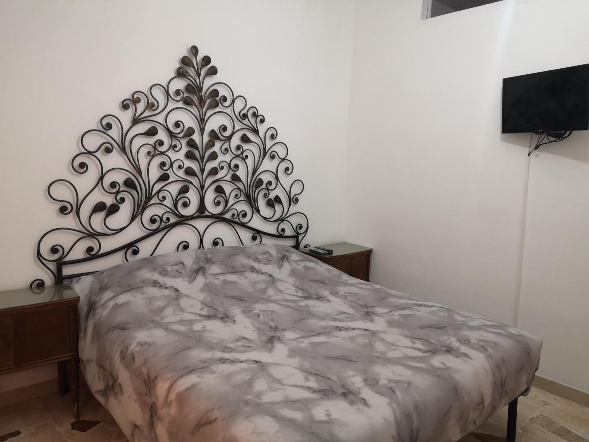 Ape Regina agriturismo 2 Montelarco