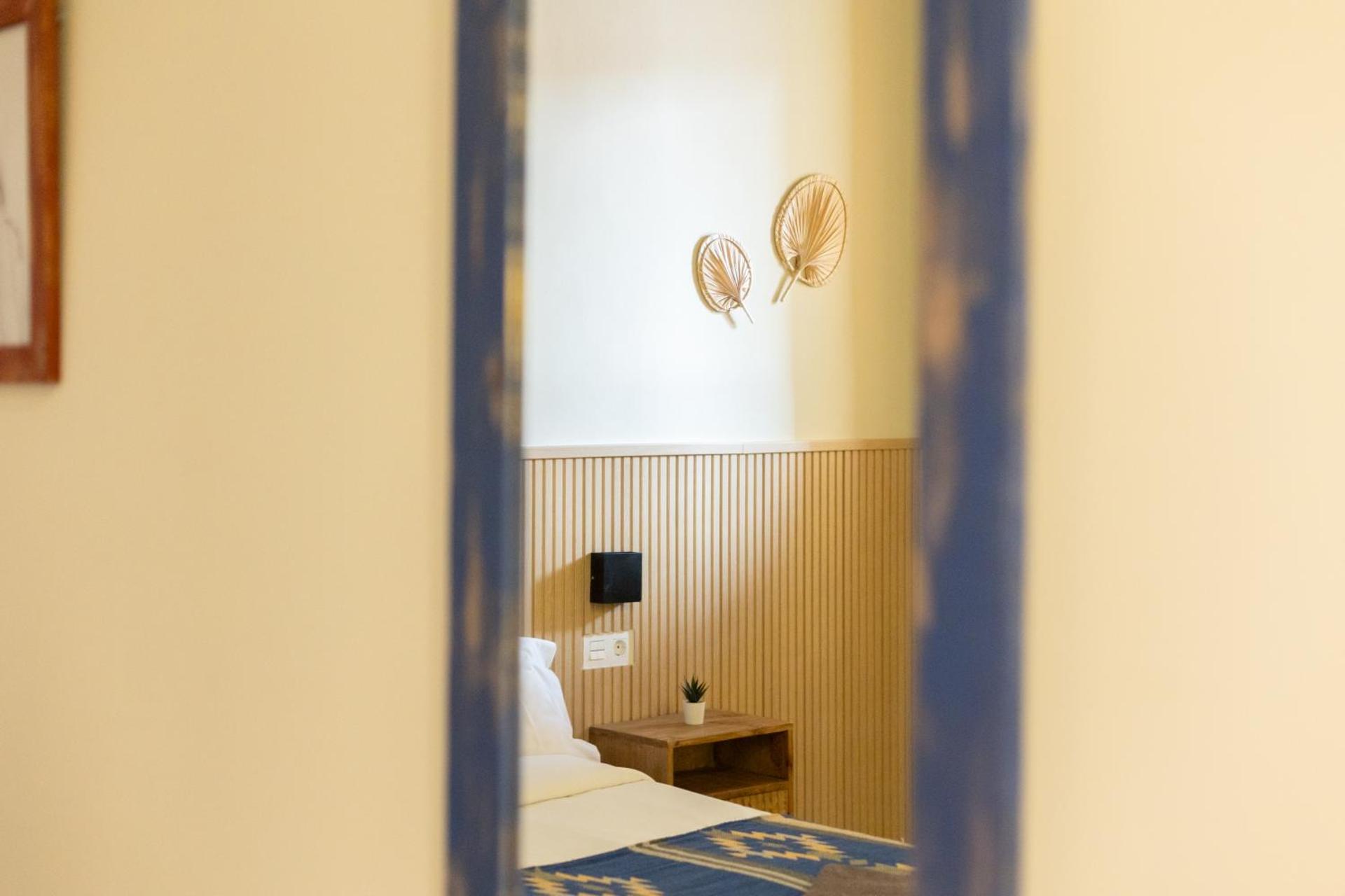 Double Room with Balcony and Shared Bathroom