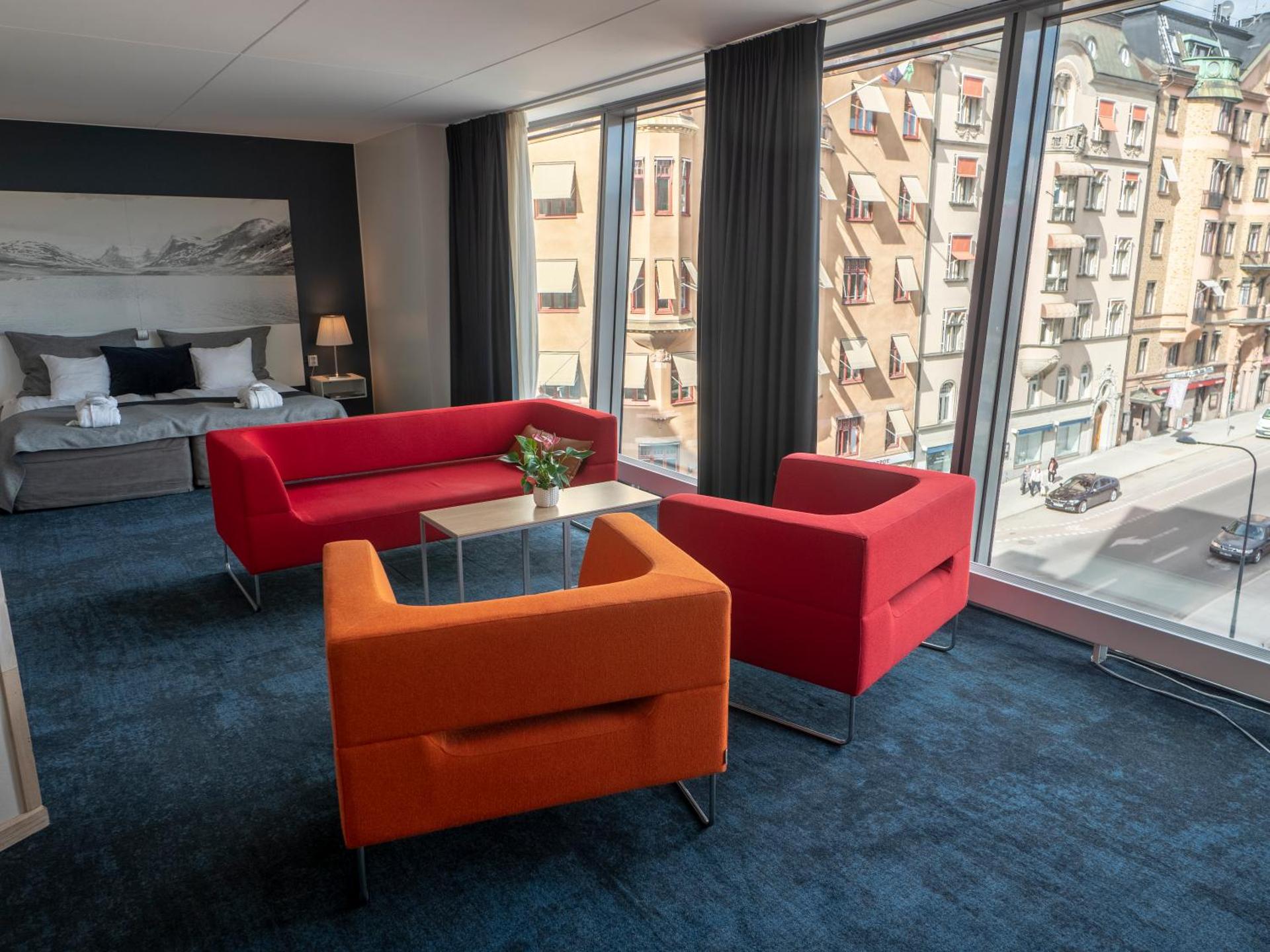 Photo of the whole room