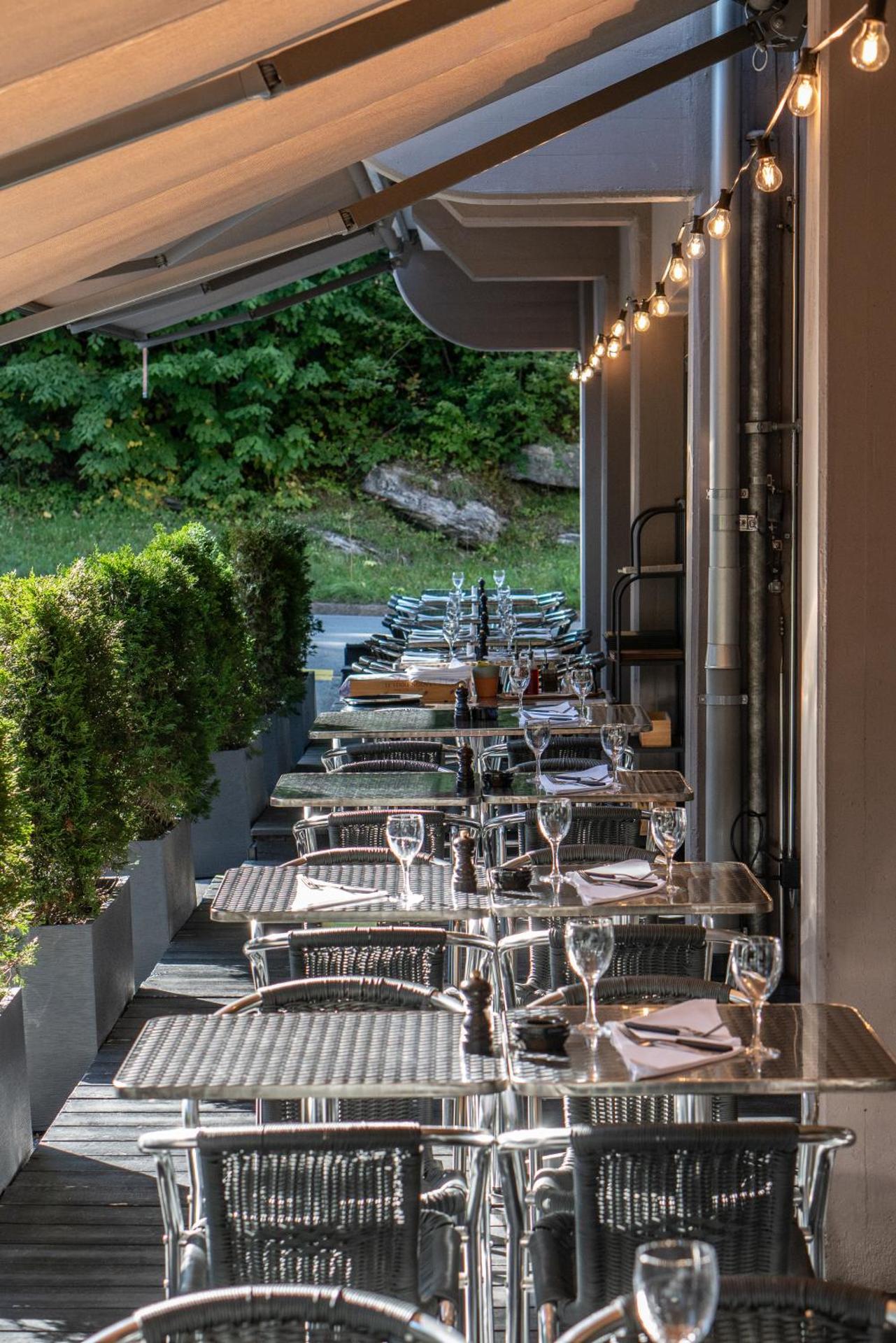 Restaurant/places to eat