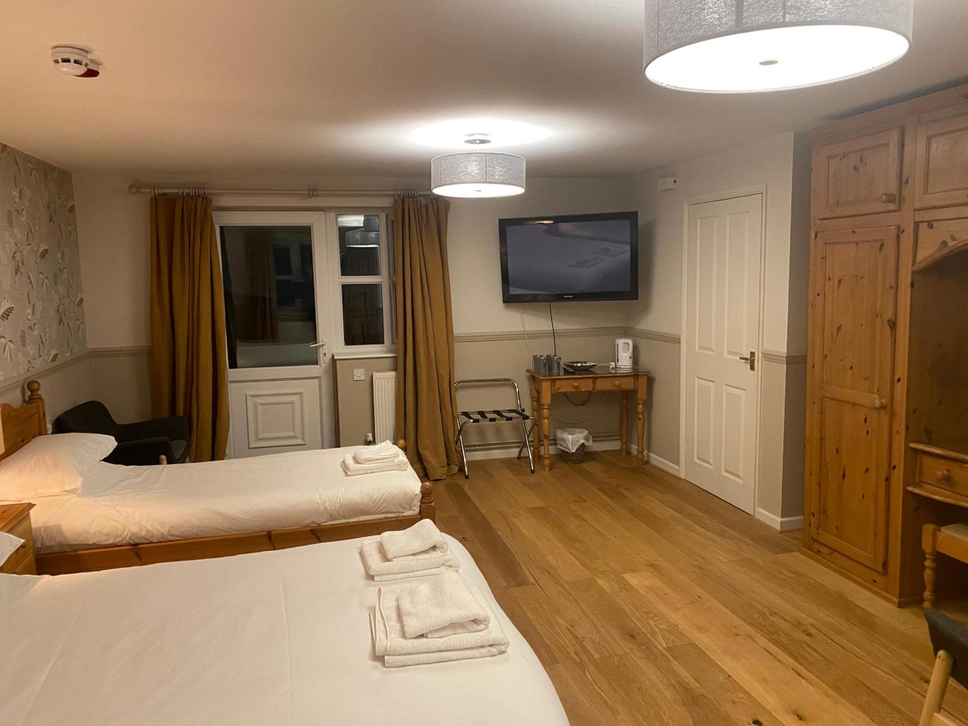 The Bullshead, Arthingworth House B&B