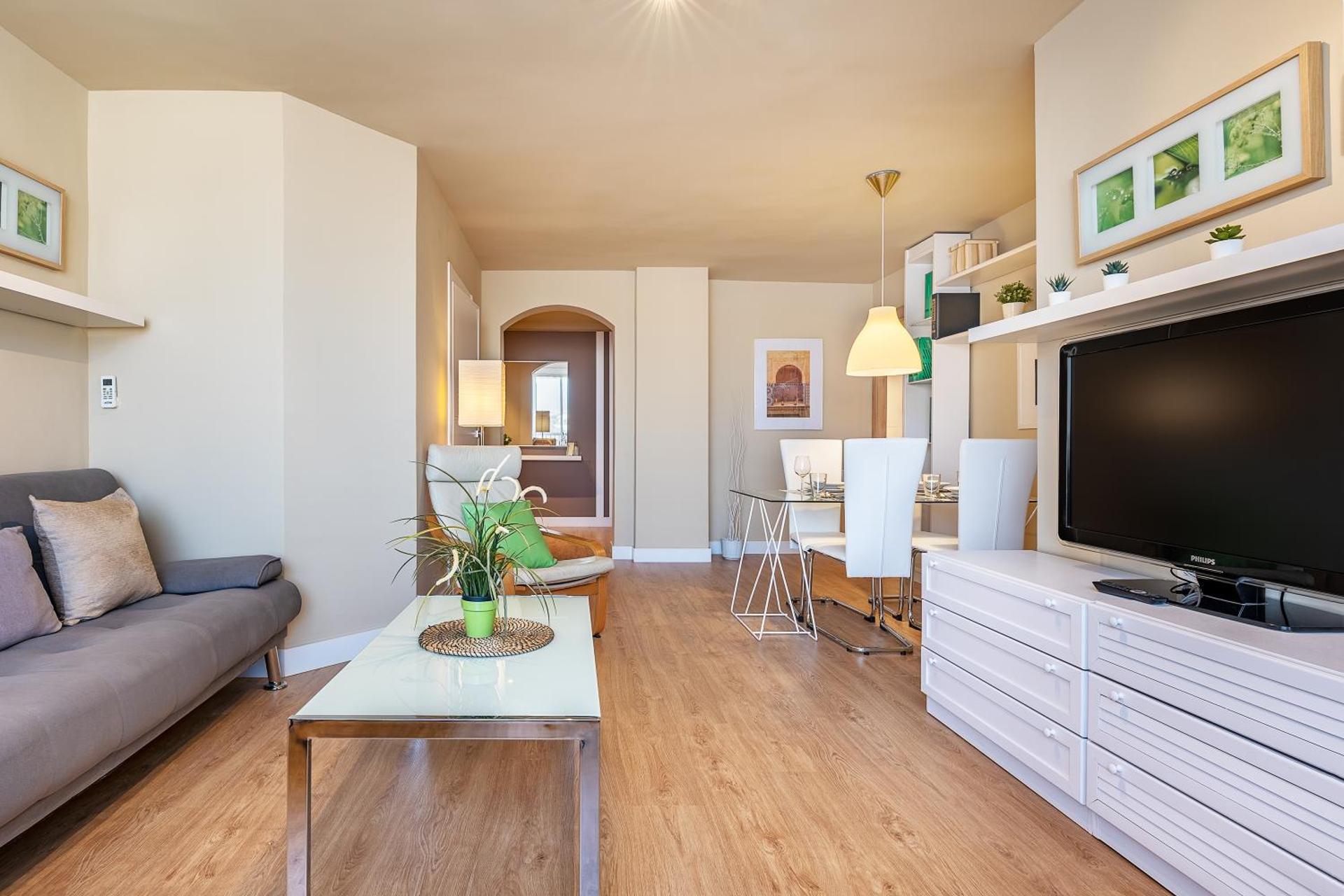 Communal lounge/ TV room