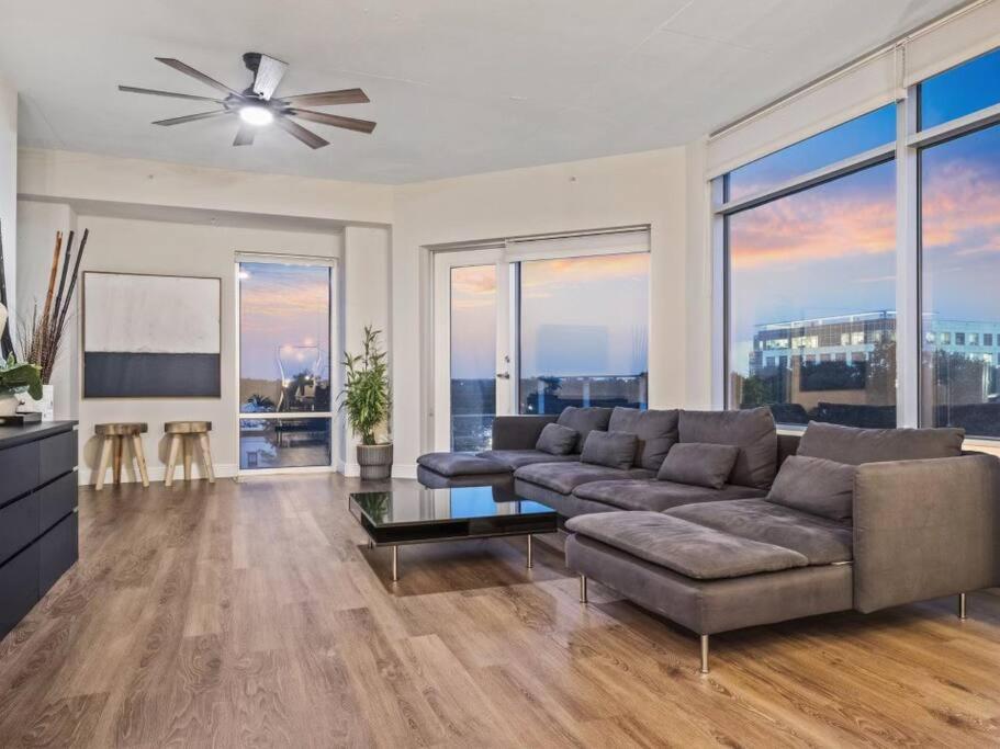 4Bedroom/ 2bath 2100sq ft Thorton Park Master Suite