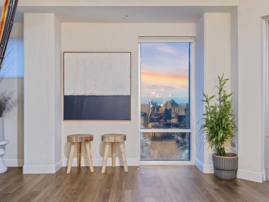 4Bedroom/ 2bath 2100sq ft Thorton Park Master Suite