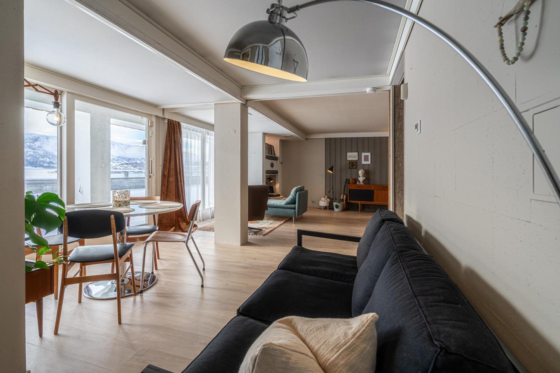 Fjord view apartment in Ålesund with free parking