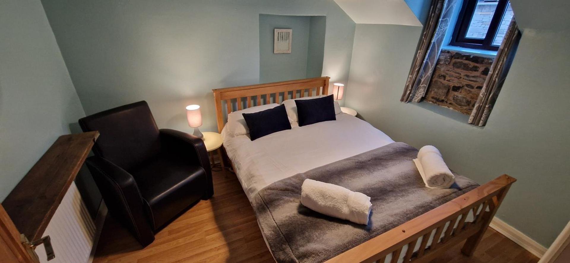 Beautiful Central Kendal Townhouse 3 Double Beds Free Parking