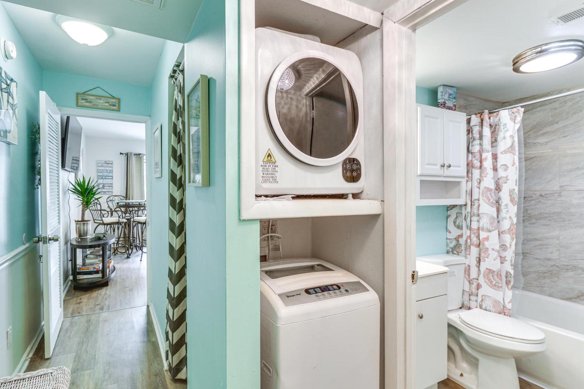 Hilton Head Island Condo with Coligny Beach Access!