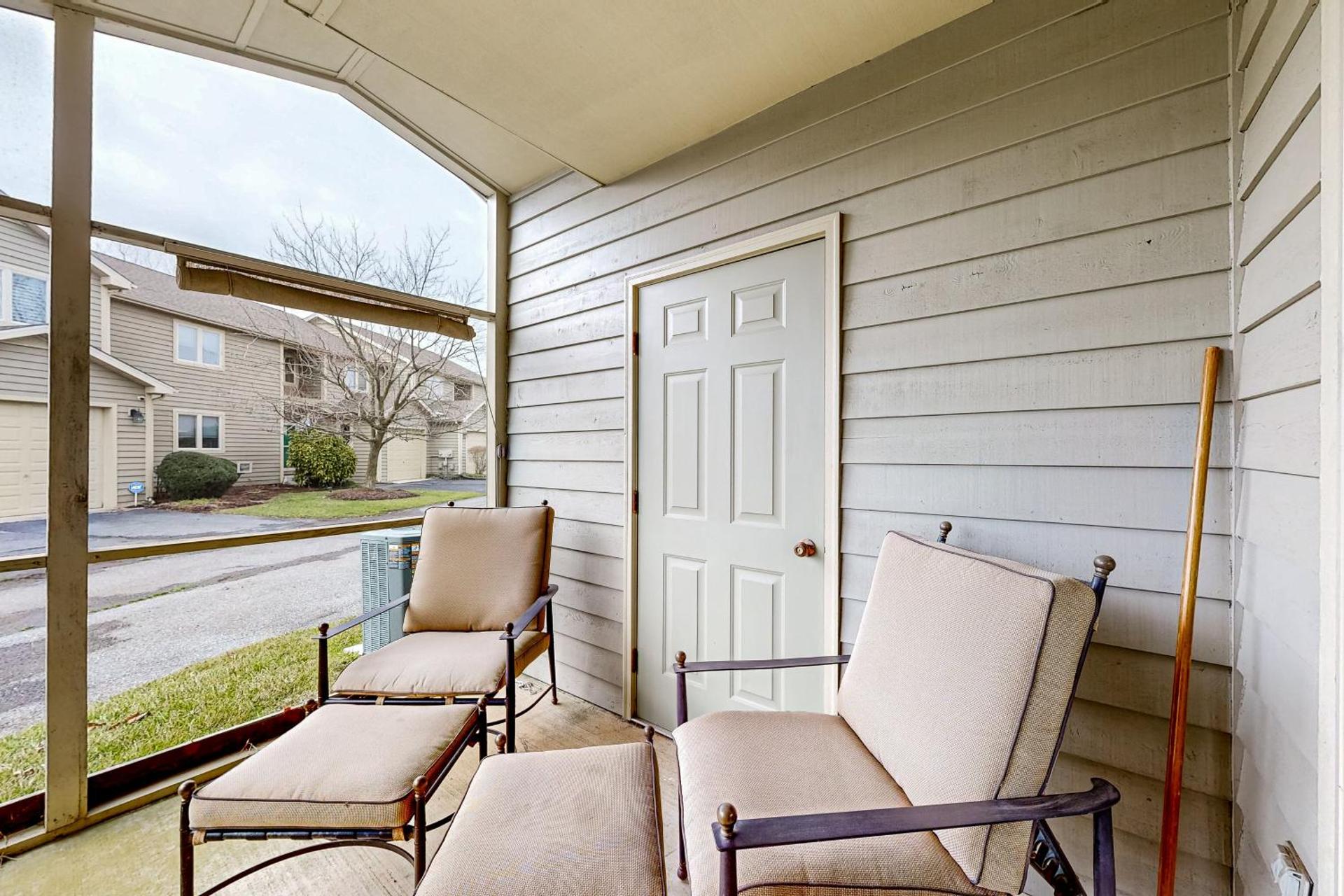 Plantations East - 166 Lakeside Dr