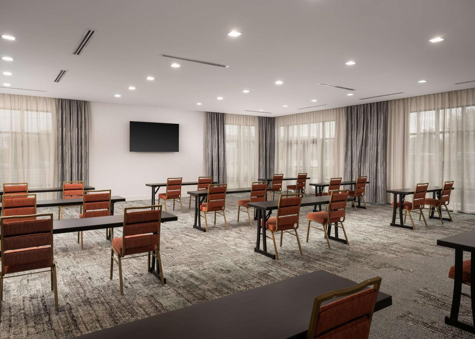 Meeting/conference room