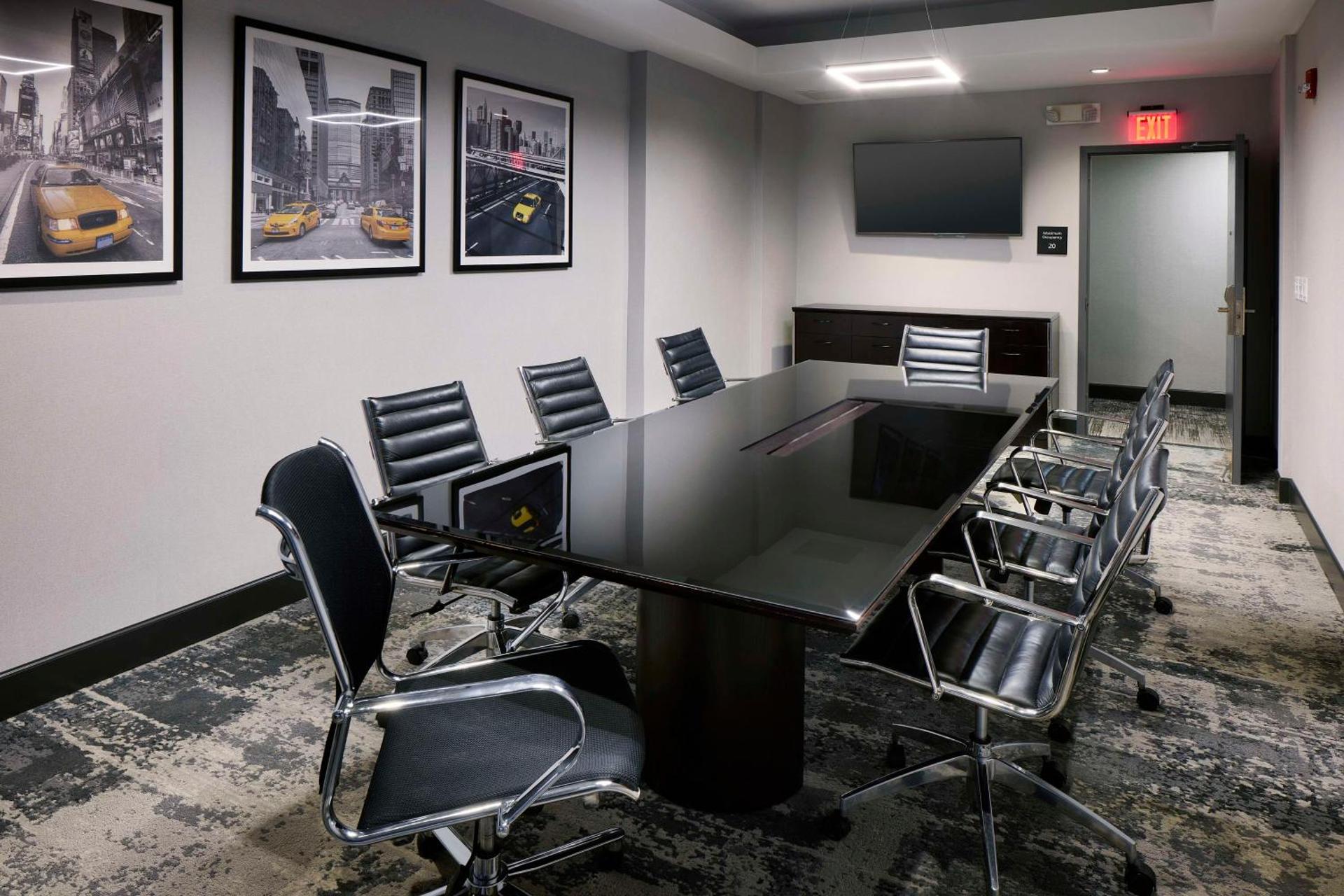 Meeting/conference room