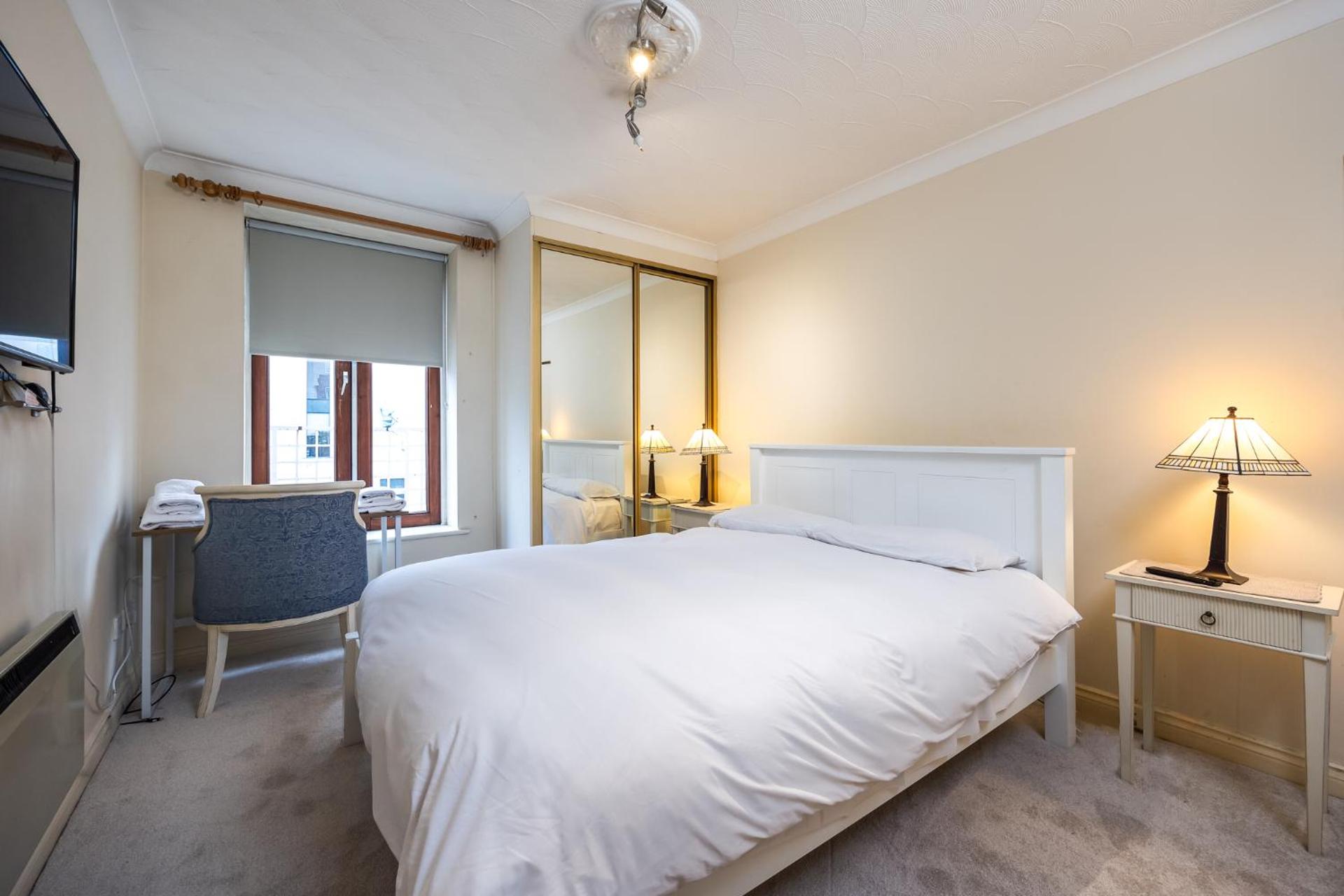 Fantastic 2BD apt in THE best location in Dublin