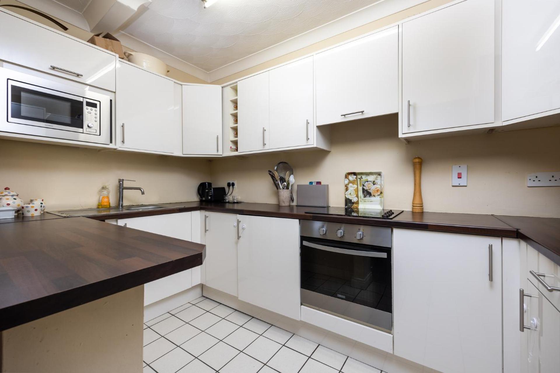 Fantastic 2BD apt in THE best location in Dublin