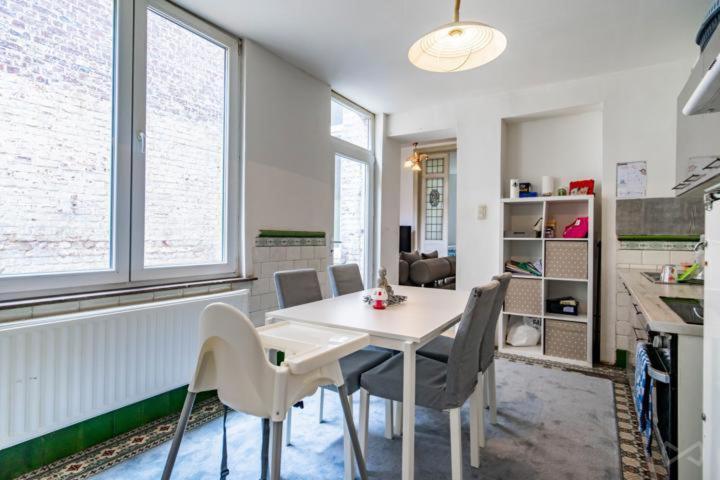 Jumet 242 C Bruxelles-Charleroi-airport