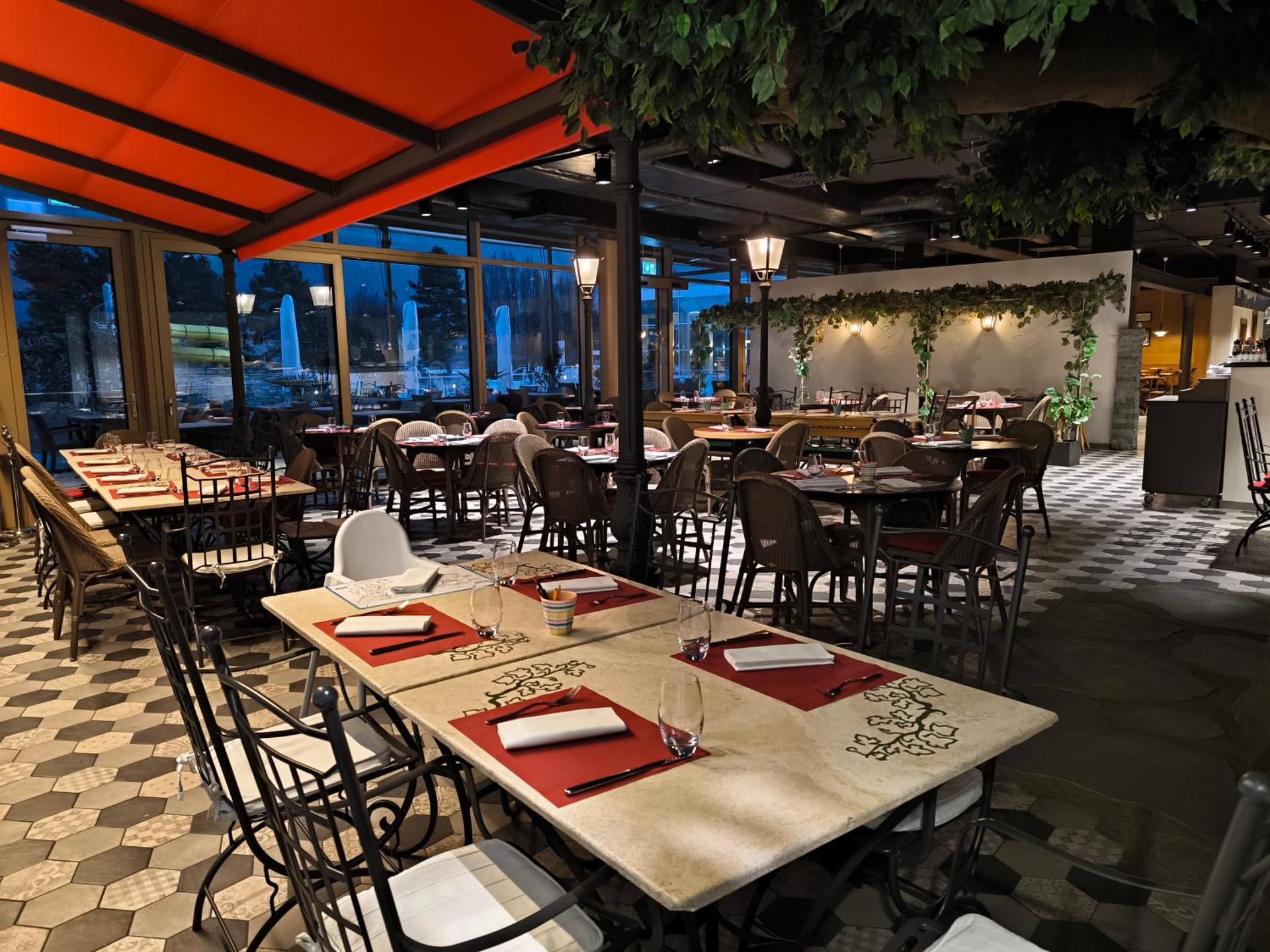 Restaurant/places to eat