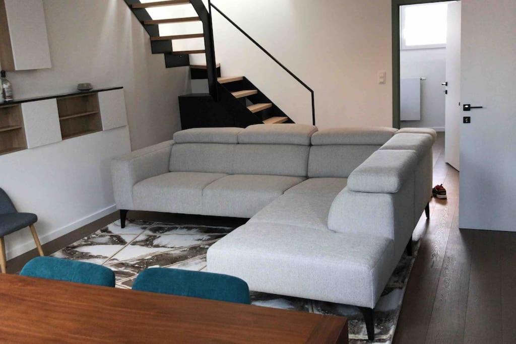 Duplex avec terrasse quartier européen