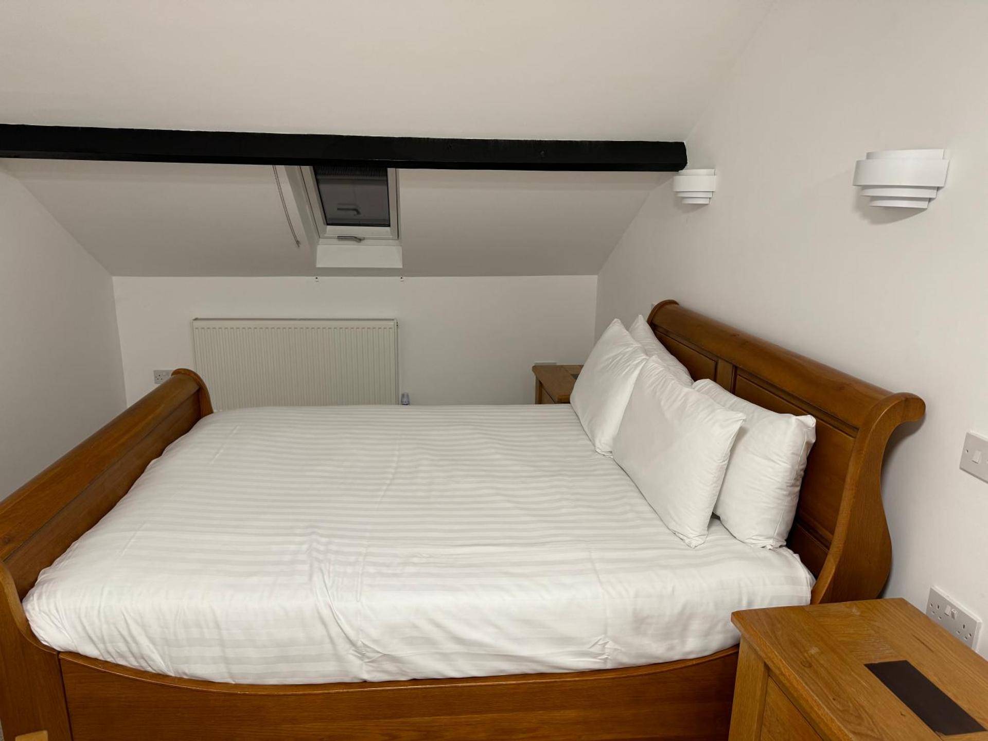 The Radnorshire Arms Hotel