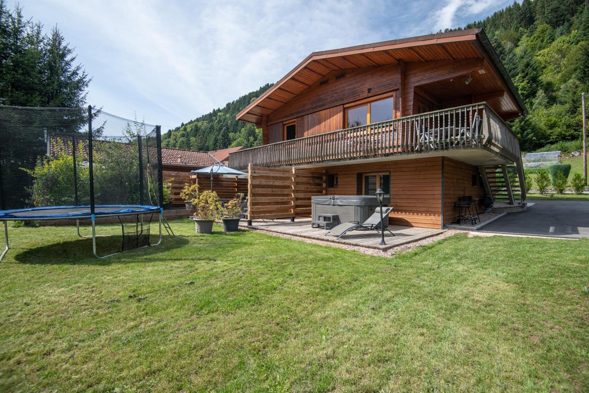 Chalets du Bouchot & Jacuzzi privatif proximité Gerardmer & La Bresse
